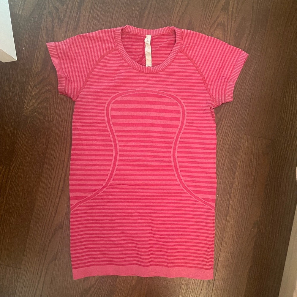 Lululemon swiftly tech top